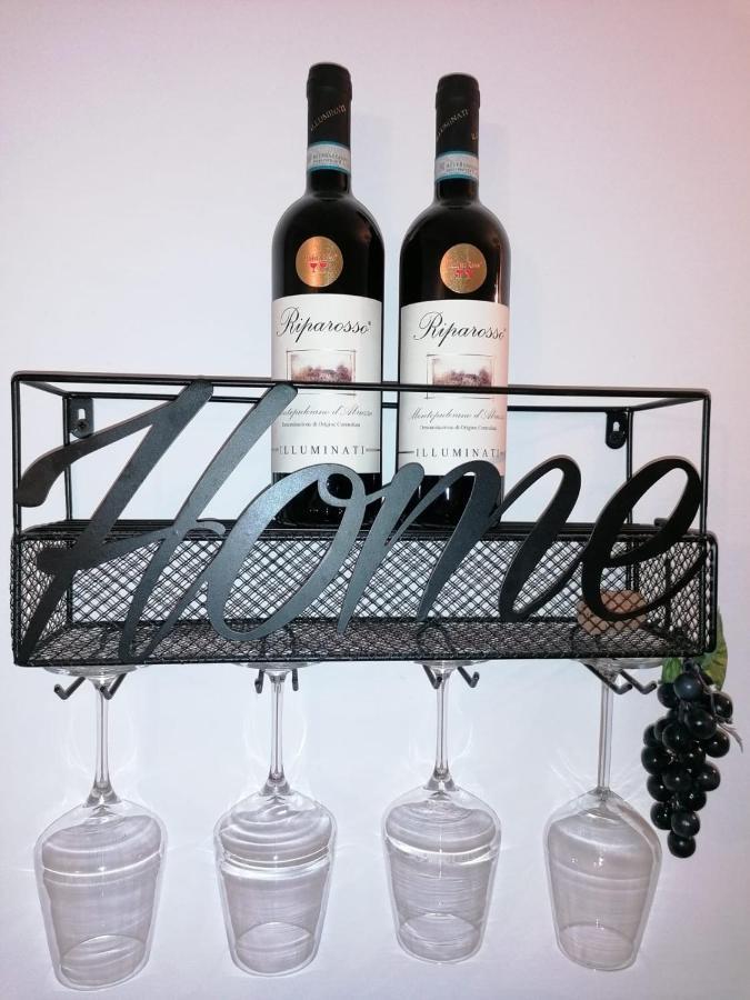 In Vino Veritas Σουλμόνα Εξωτερικό φωτογραφία